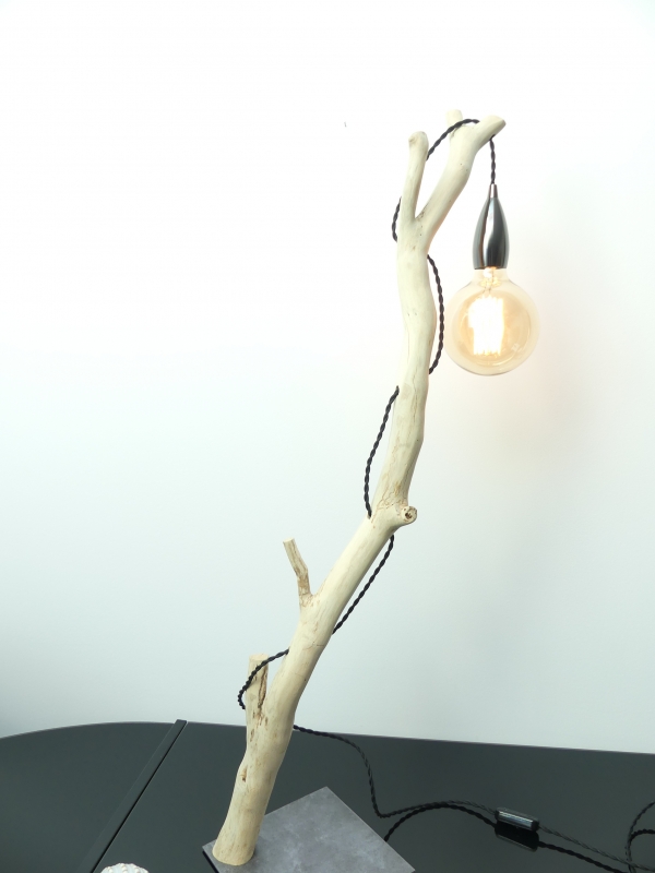 Bois flotté. Lampe en bois flotté. Fabrication artisanale Française by Deluxe Créations