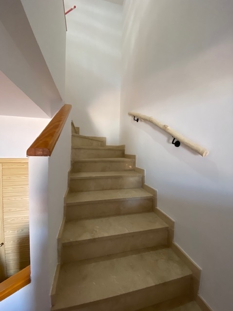 Rampes d'escaliers naturelle et décorative en bois flotté, préparation artisanale by Deluxe Créations